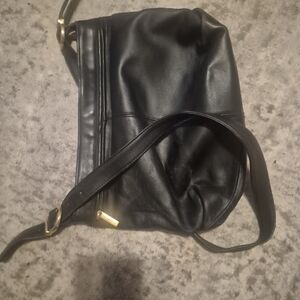 Elegant Black Leather Shoulder Bag
